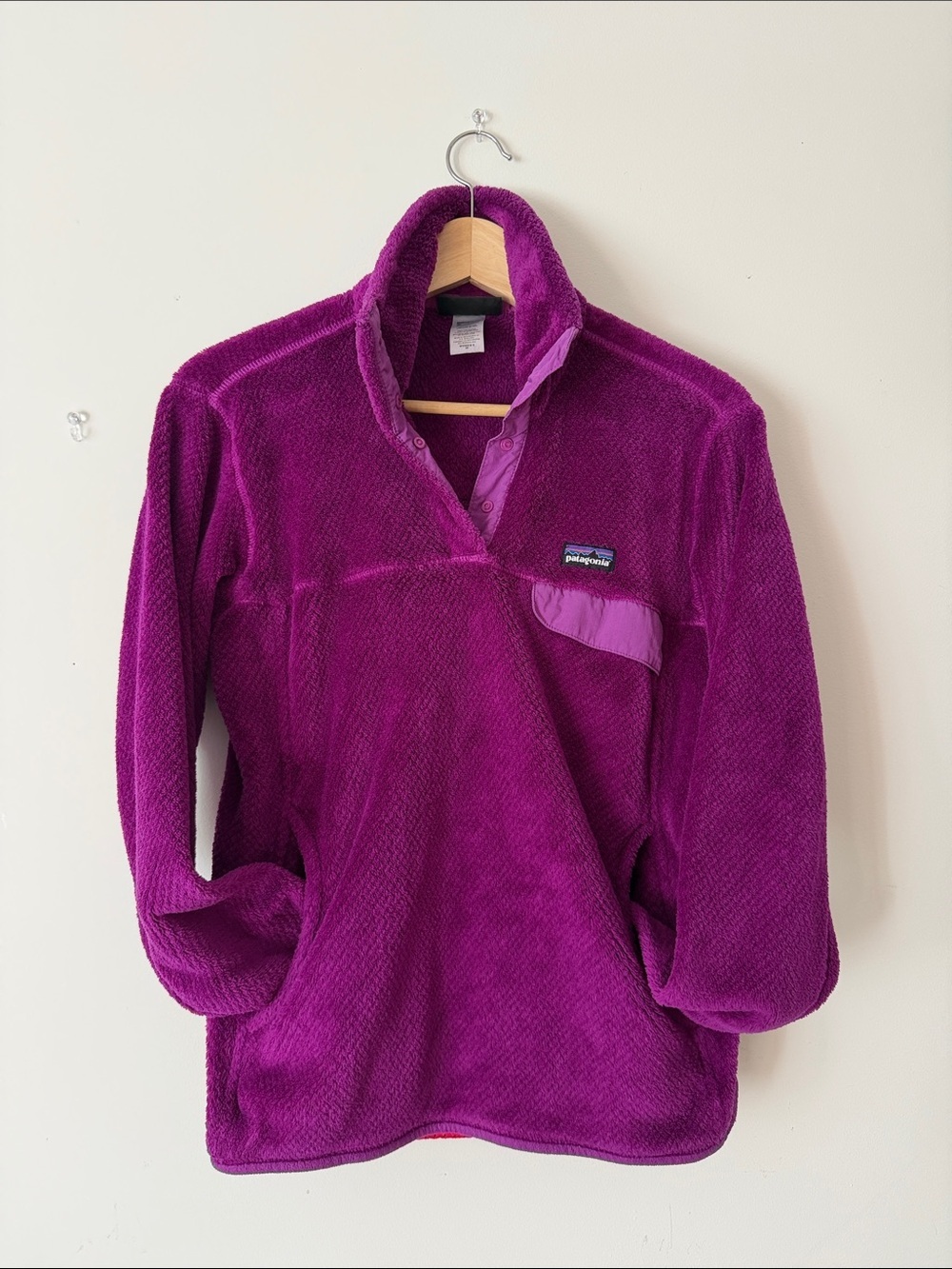 Patagonia Women's Snap-T Pullover Ikat Purple M Cozy Soft Fleece Hiking Outdoors - Picture 3 of 10